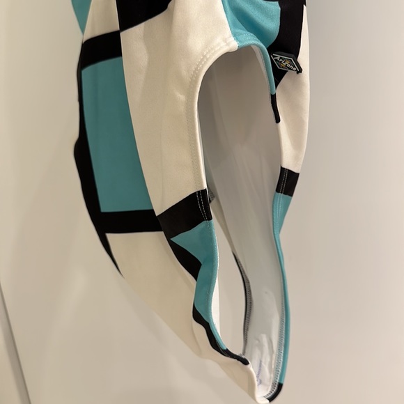 Fun, Bright, Arizona one-piece swimsuit.  Sexy cut. - Picture 5 of 5